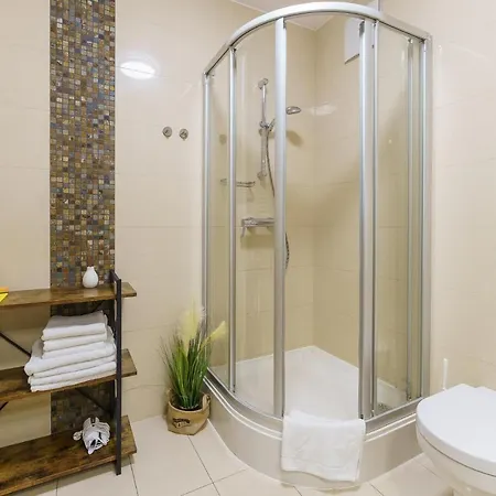 Prywatne W Przy Plazy Diva アパート