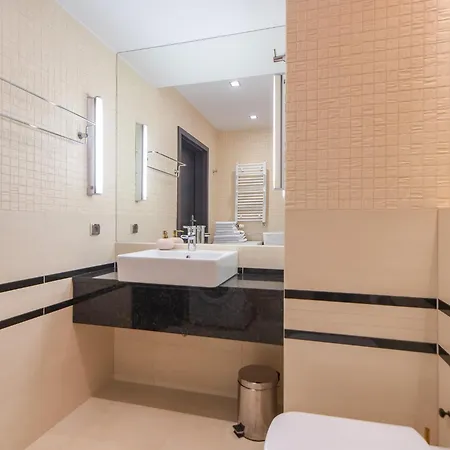 Prywatne W Diva Z Basenem Apartament *