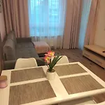 Prywatne W Przy Plazy Diva Apartment *