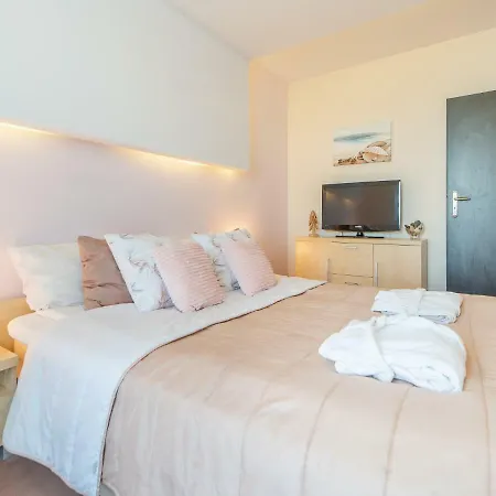 Apartament Prywatne W Diva Z Basenem Kołobrzeg